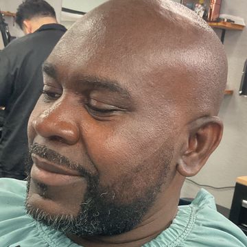 Detailed beard grooming result
